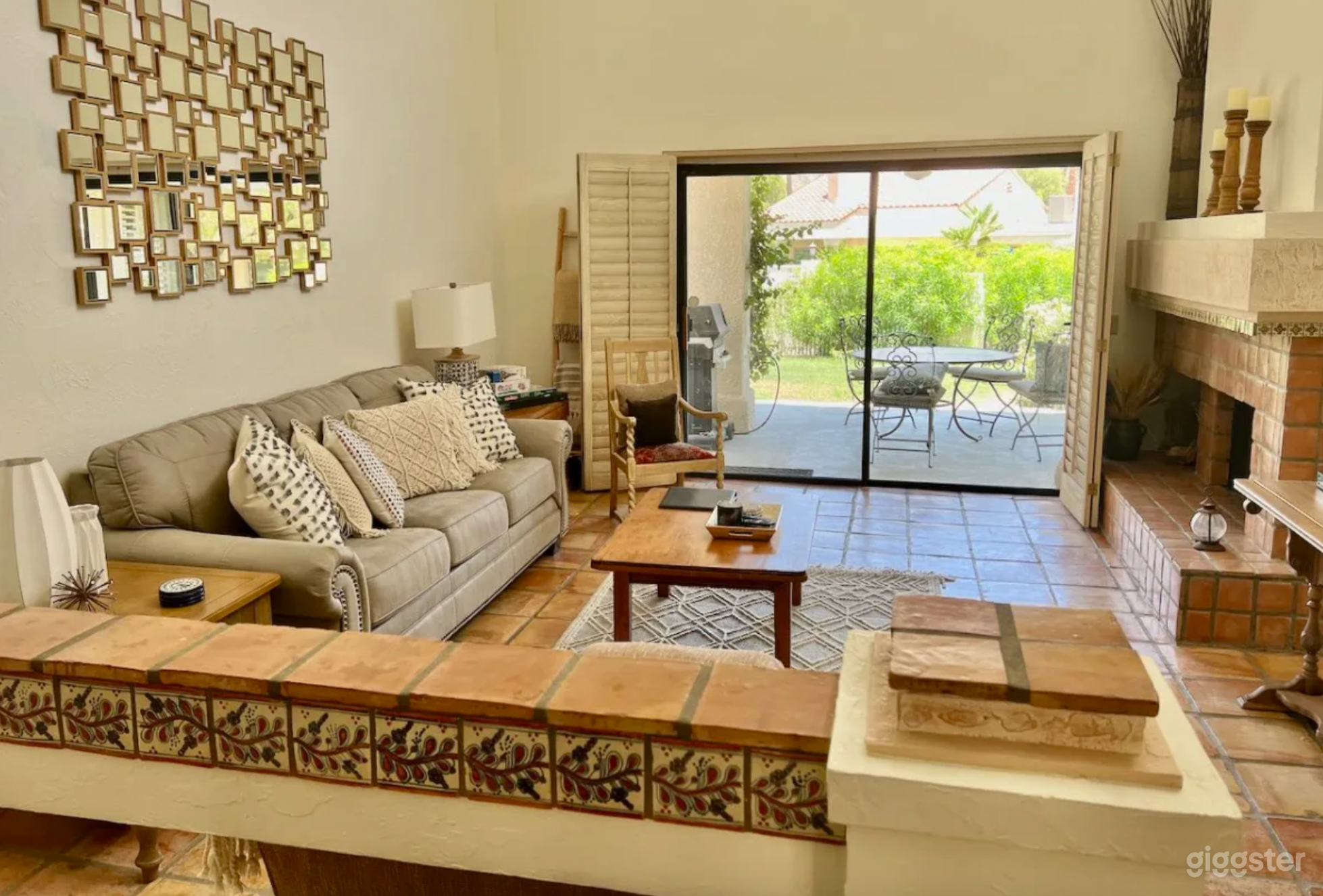 Palm Springs Resort Location Photo 2