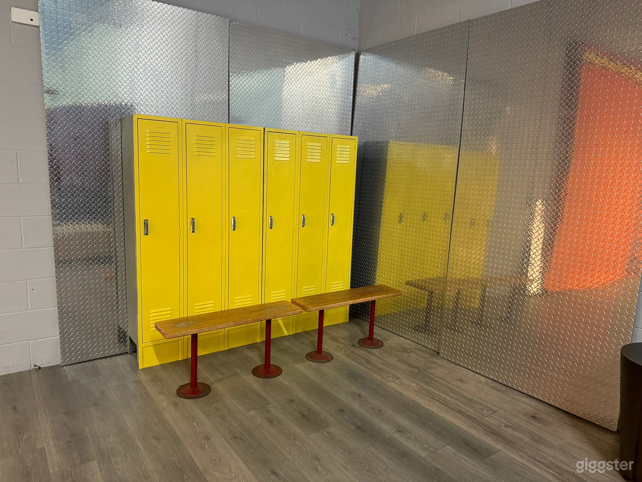 1800 sqft Photo and Video Studio Photo 2