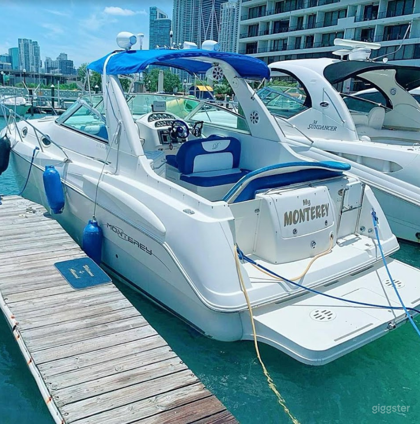 Wide and Enchanting 36ft Monterrey Party Boat Space Events  Photo 4