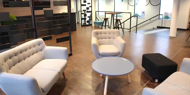  Elegant Private Lounge in Paris 