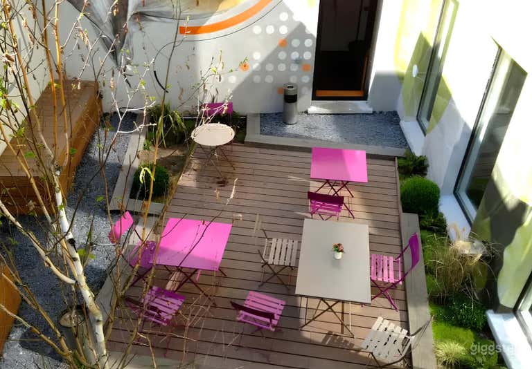  Elegant Private Lounge in Paris 