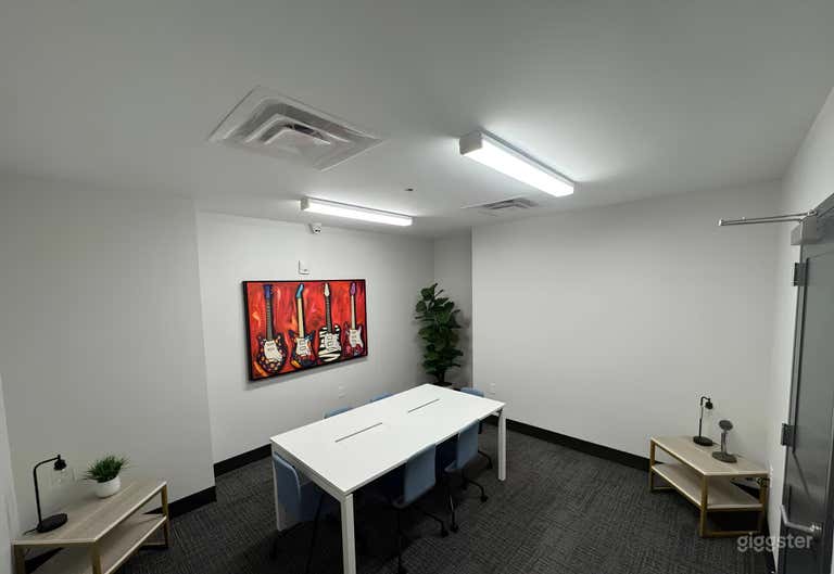  Quiet meeting room for 6 