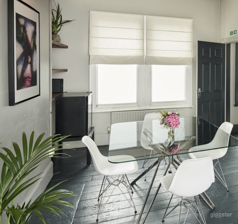  Modern Suite 3 