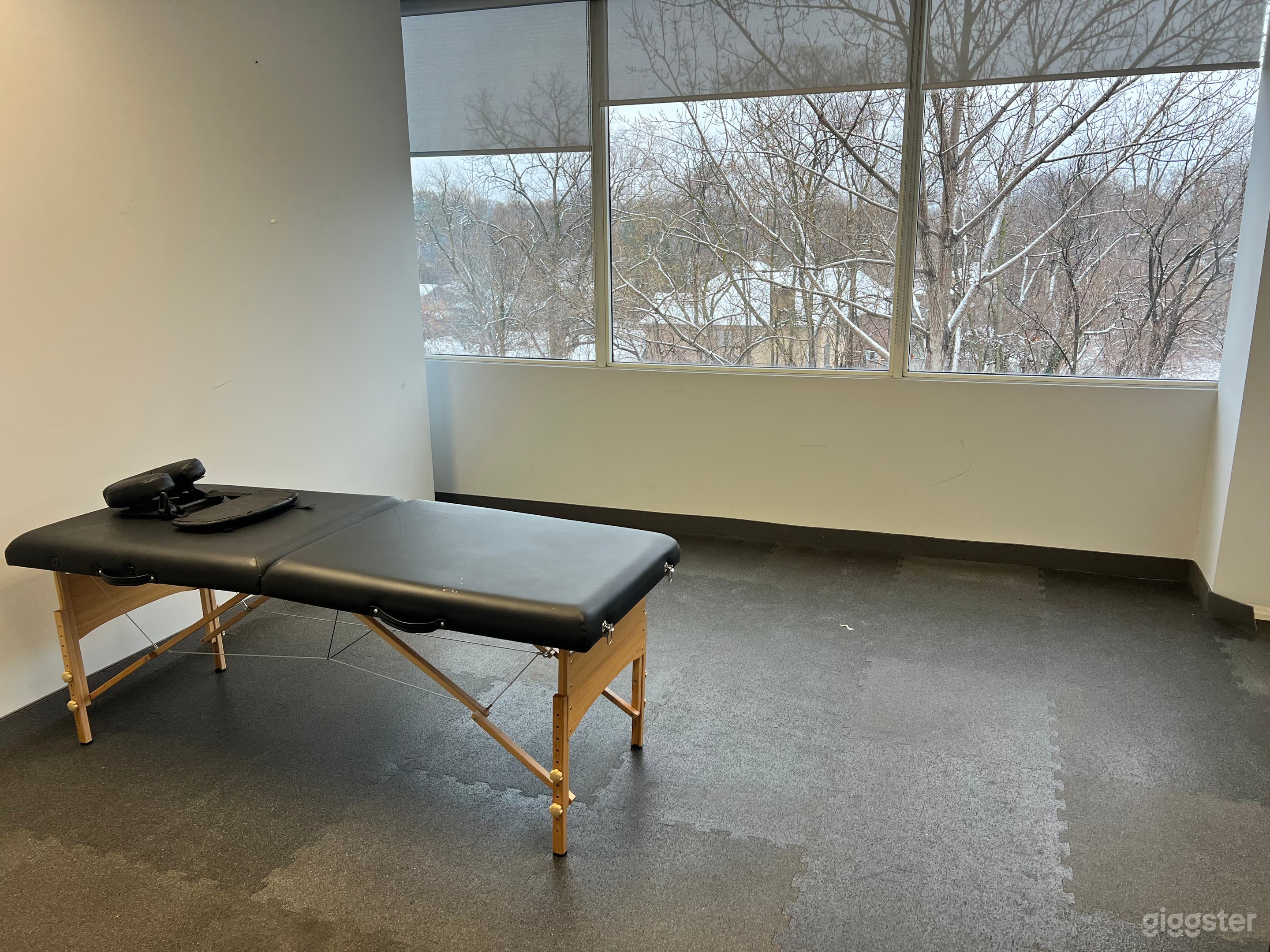 Mississauga Massage Studio Photo 1