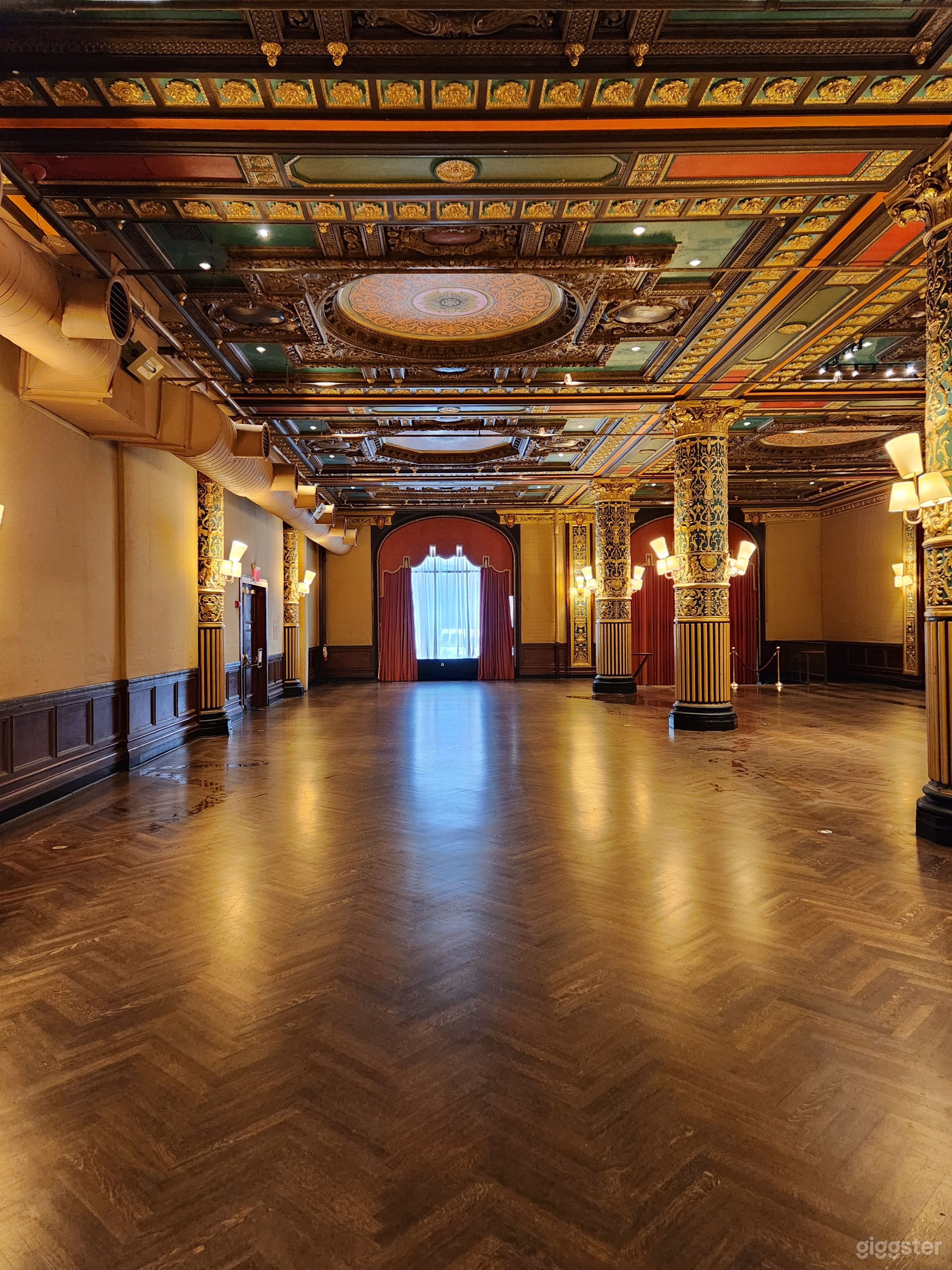 Elegant Prime Artistic Space - POPUPS x EVENTS x EXHIBITIONS Photo 1