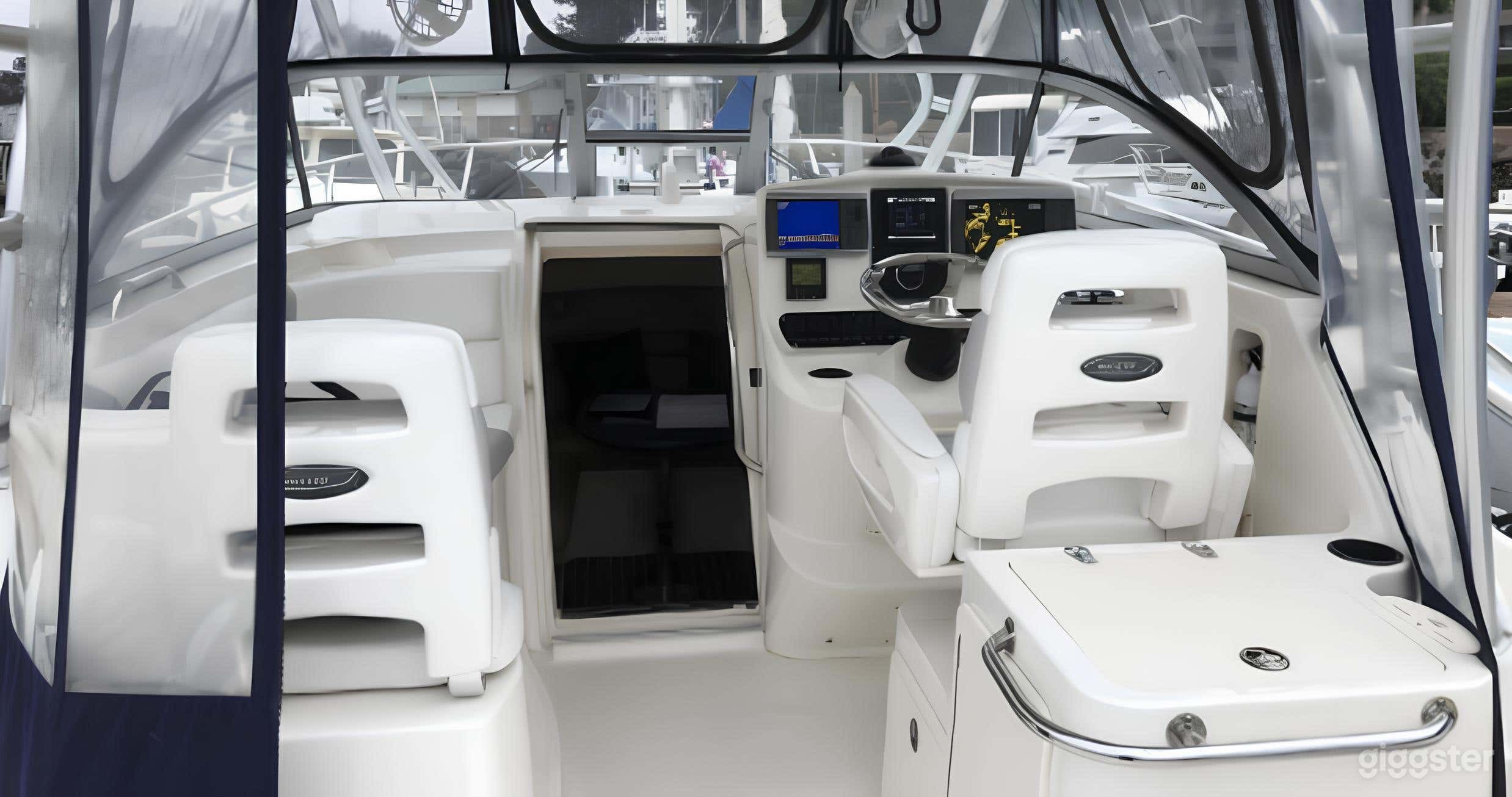 Reel Life  Boston Whaler Conquest FISHING CHARTER Photo 3