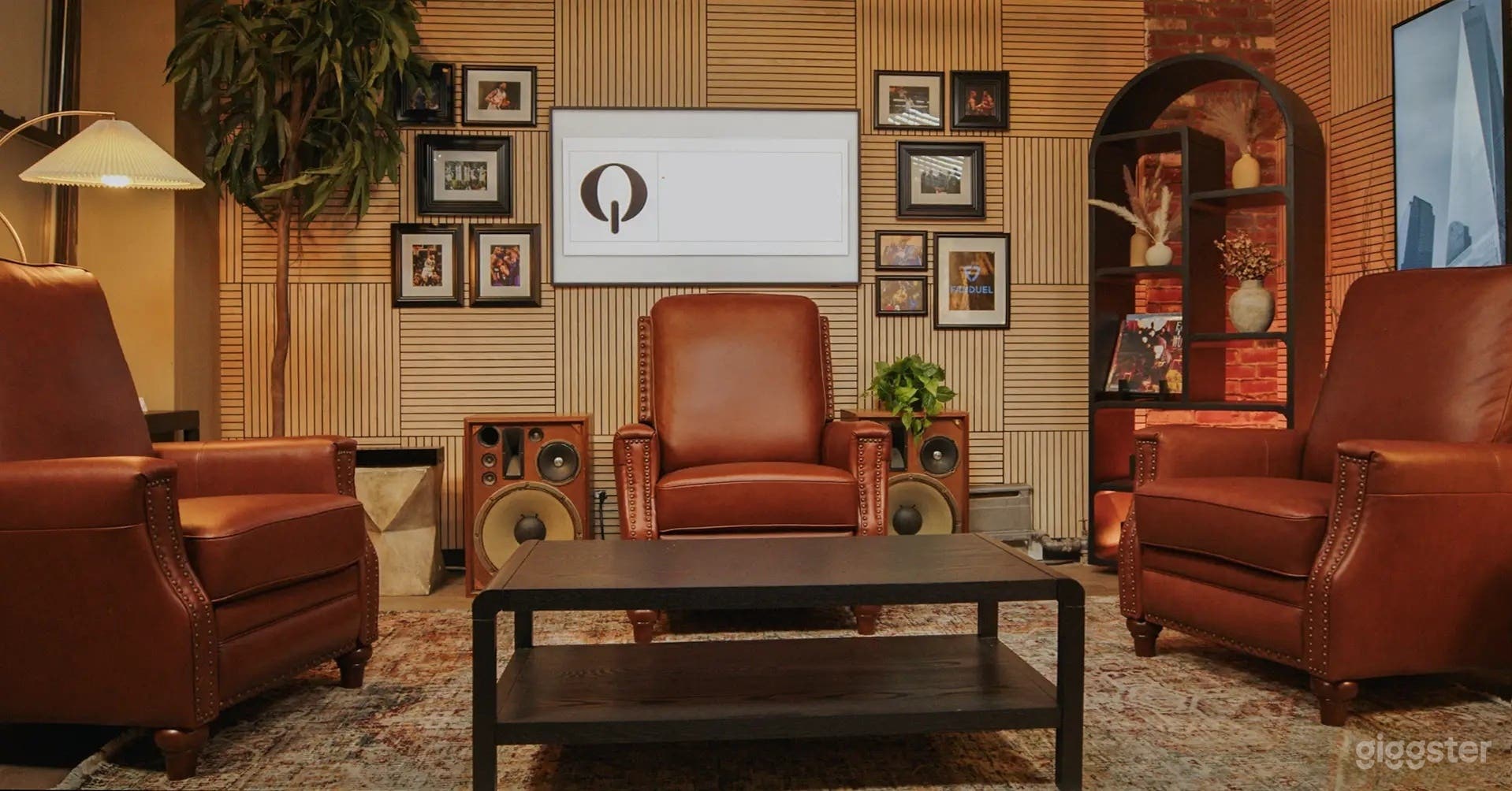 Midtown Podcast and Content Creator Space Photo 2