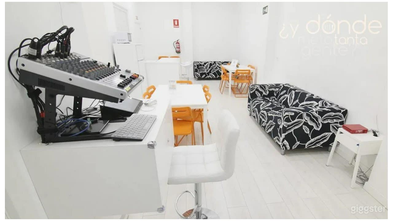 Espacio perfecto para cualquier tipo de evento creativo Foto 1
