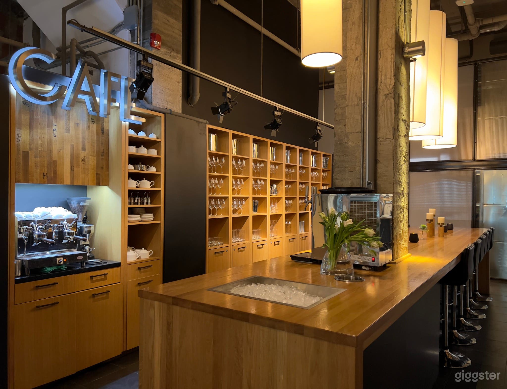 Multi-Storied, State-of-the-Art Wine Cellar in Toronto Photo 4