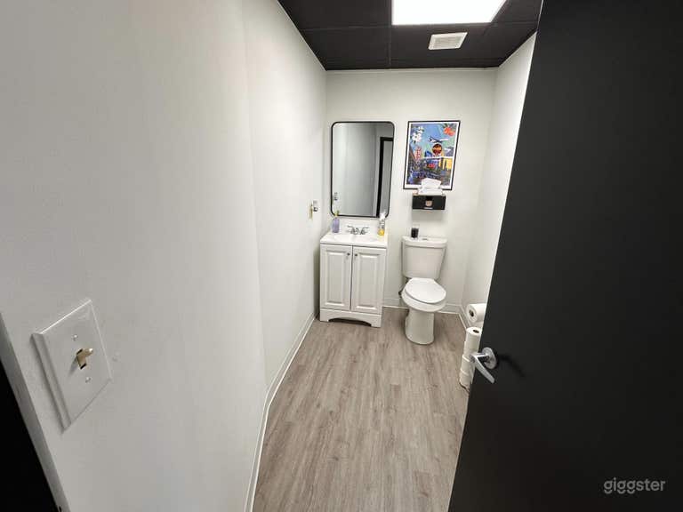  Atlanta Presentation and Conference Meeting Room 