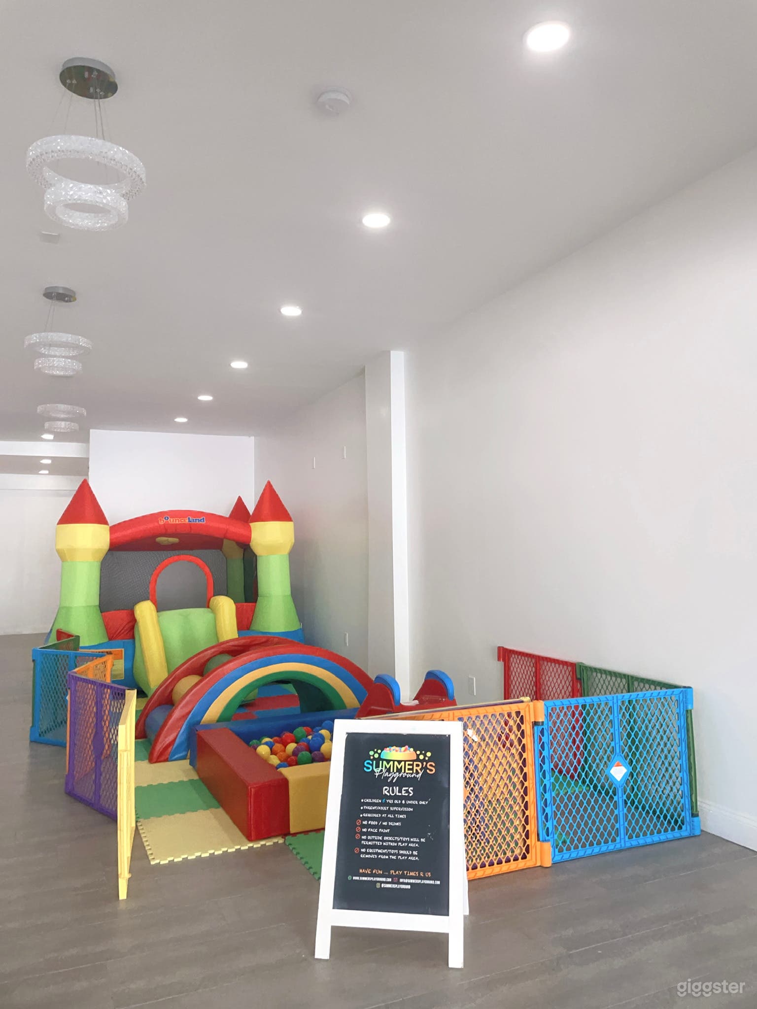 Beautiful New Modern Queens Venue Photo 4