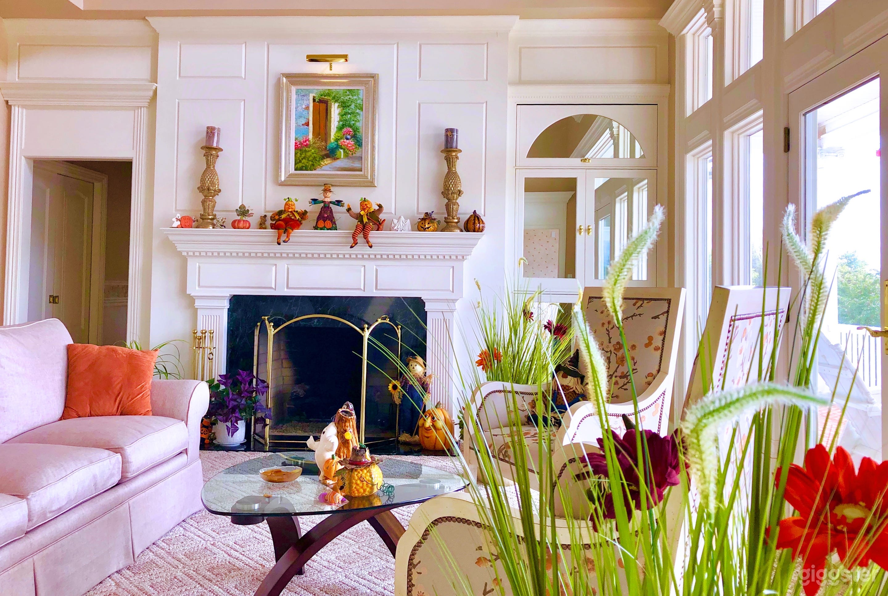 Country Mansion w Lake Front Photo 4