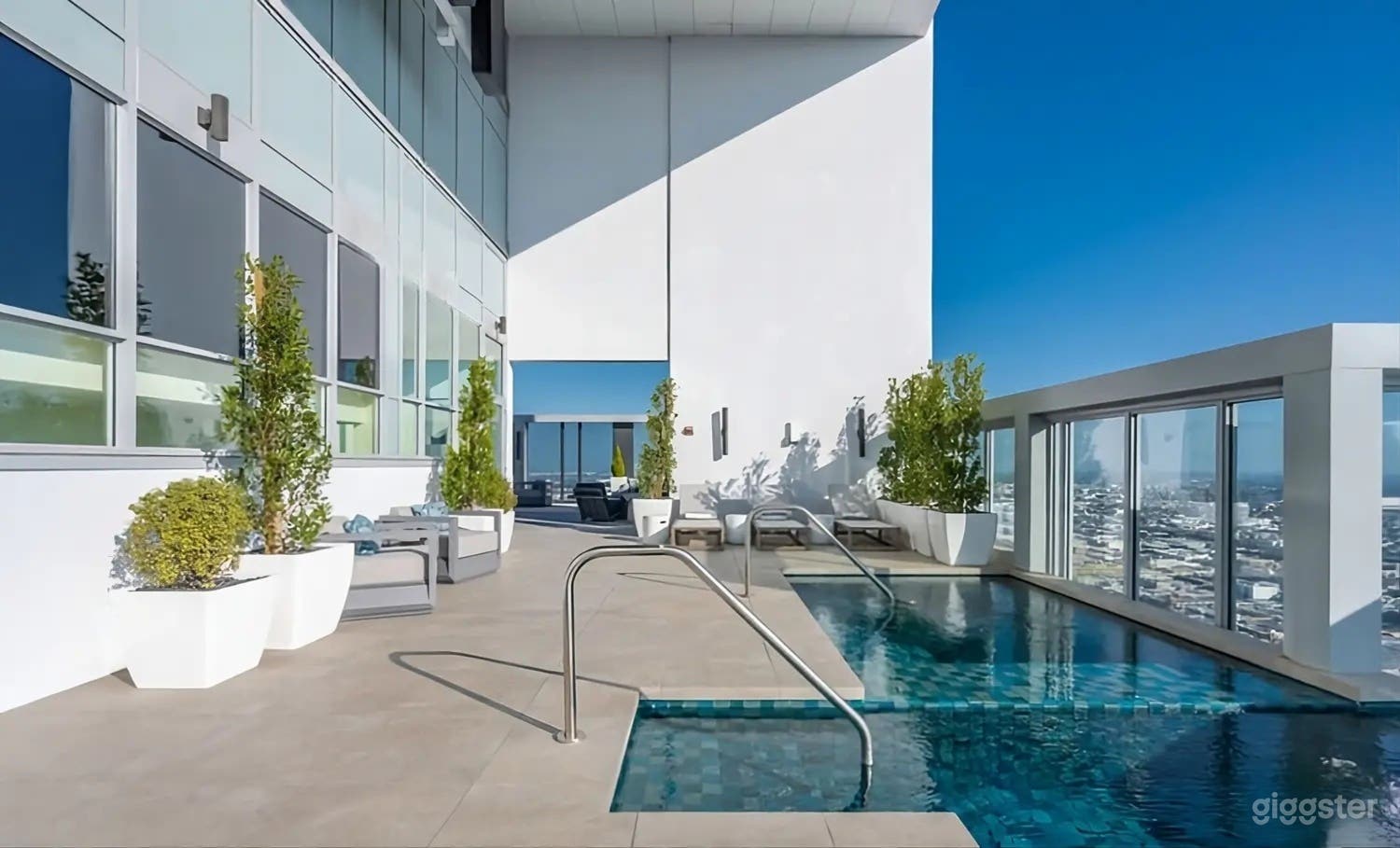 AERIAL LUXE PENTHOUSE POOL Photo 3