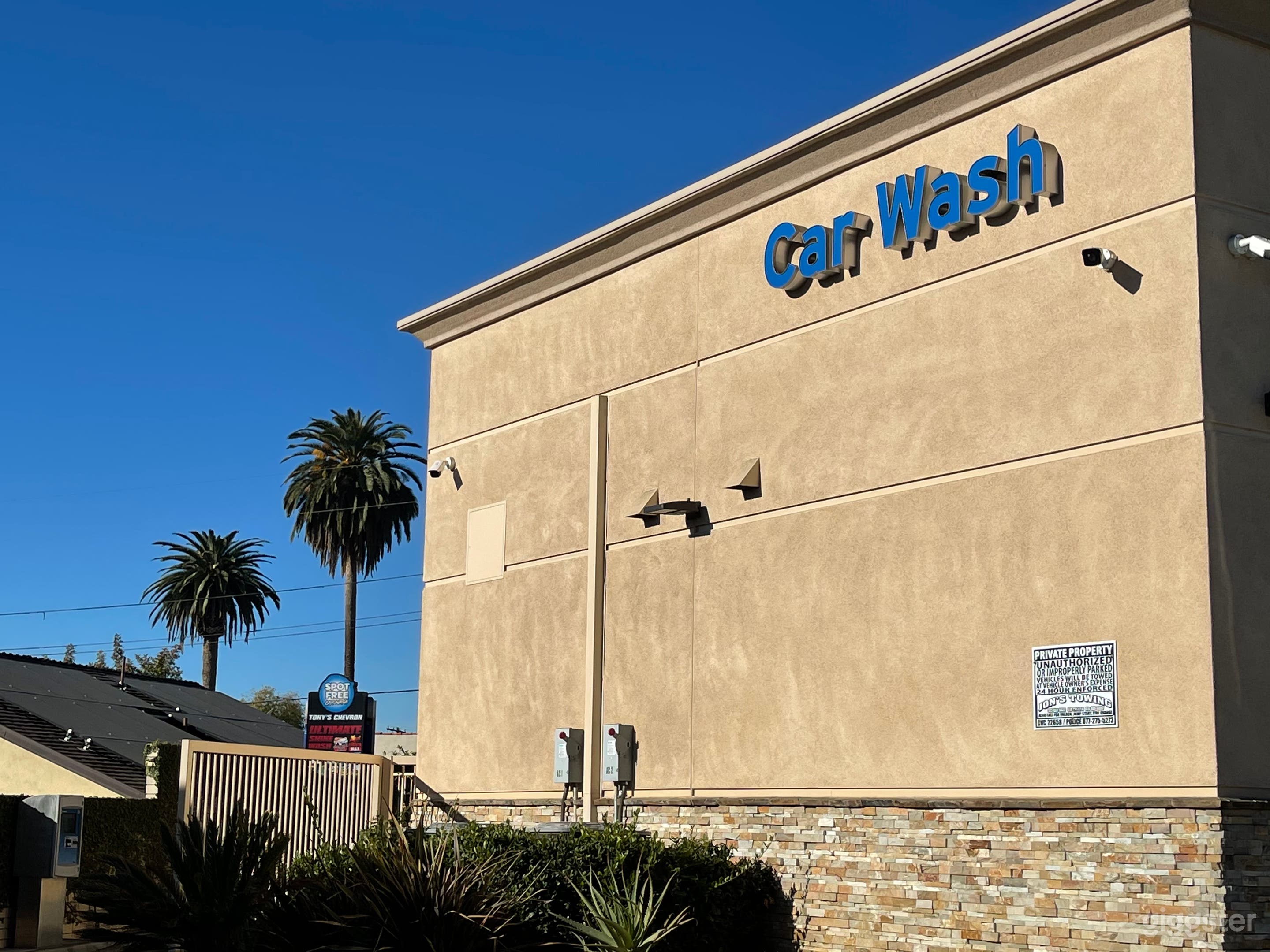 Gas station Car wash and Shop Photo 4