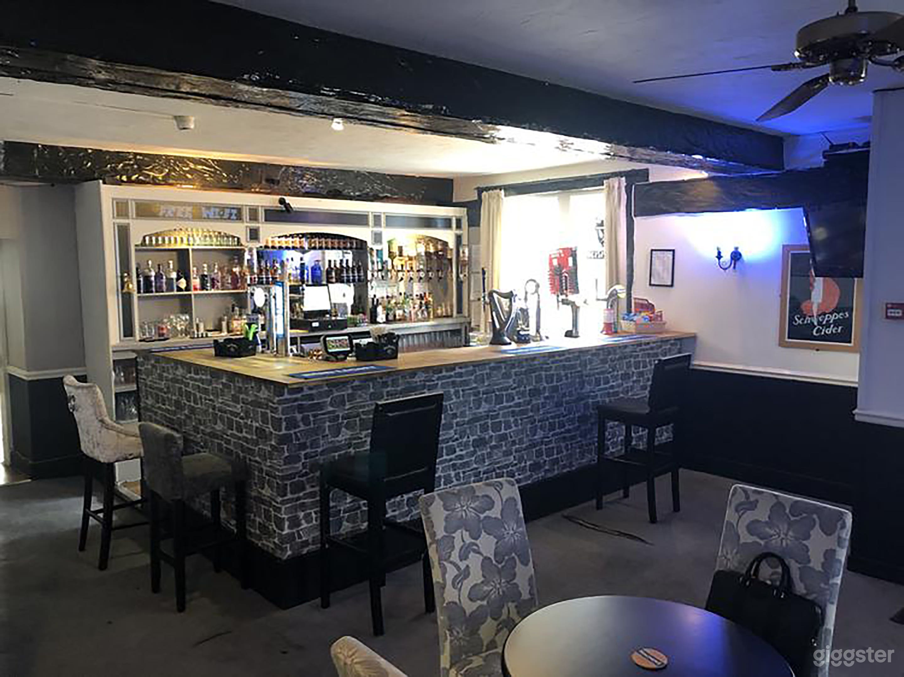 18th Century Modernised Function Room Photo 4