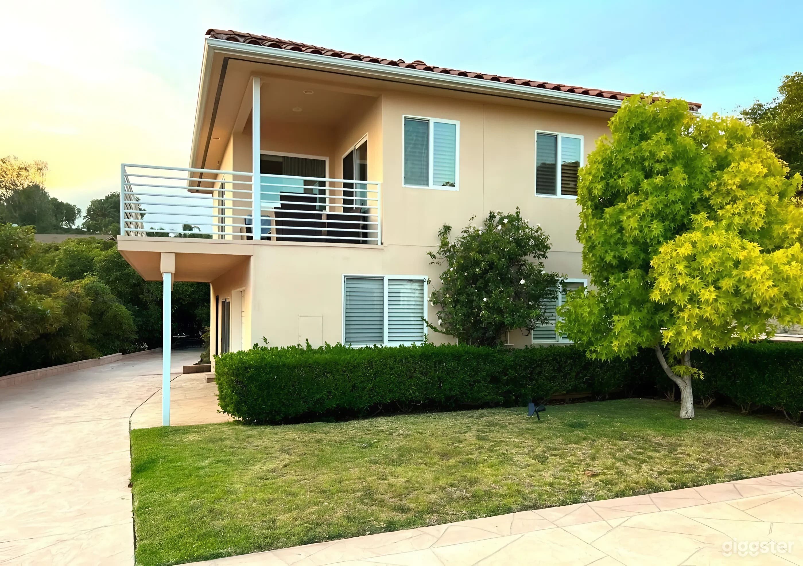 Tuscany-Inspired Avocado Orchard Estate with Stunning Channel Islands Views Photo 1