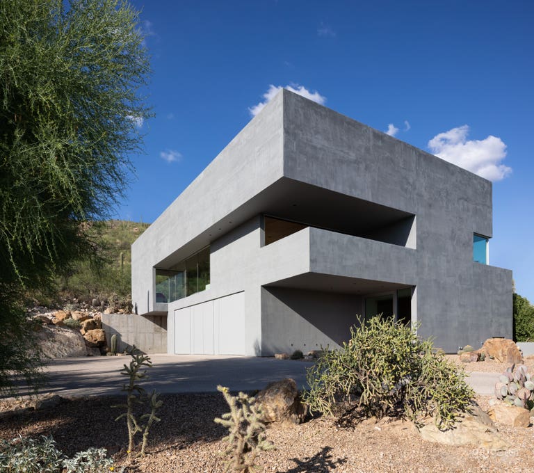  Spectacular modern desert house in Arizona 