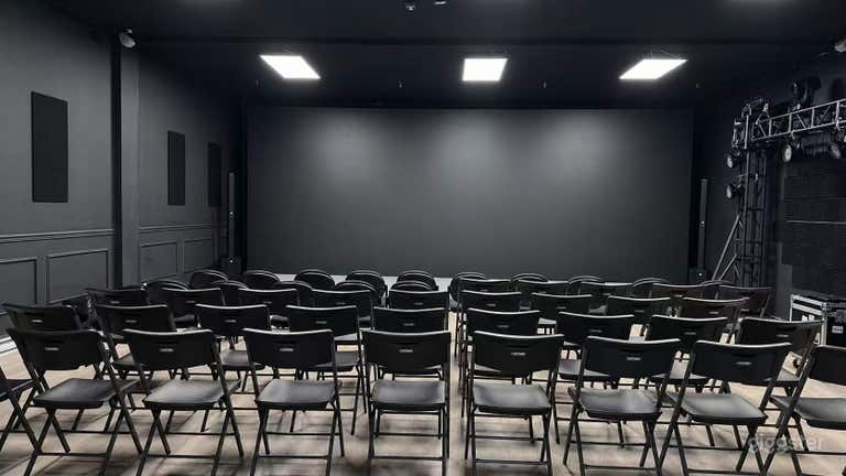  Creative Studio with LED wall & Flexible Layout in Richmond 