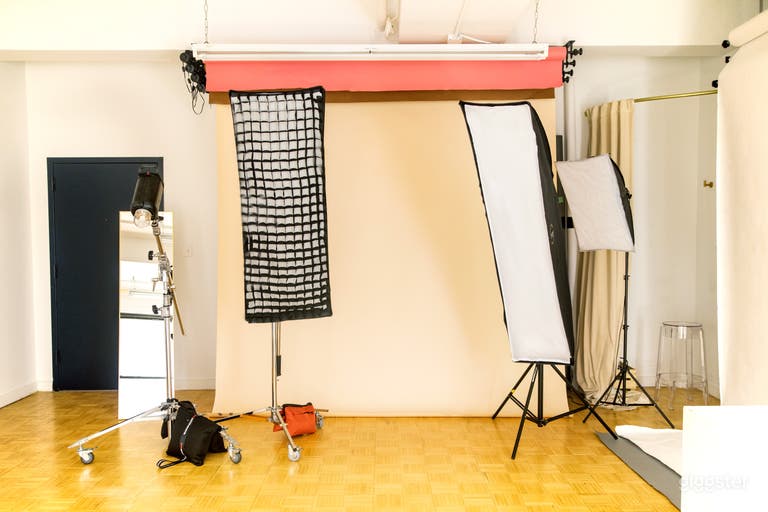  Cozy Photo Studio in Midtown 