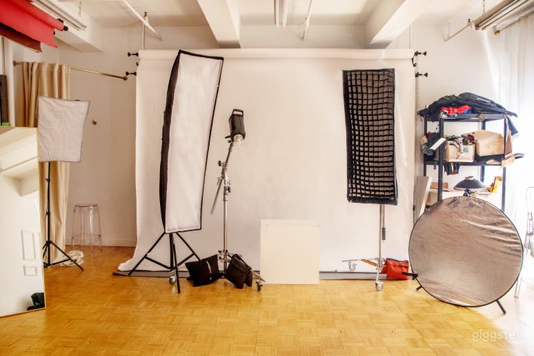  Cozy Photo Studio in Midtown 