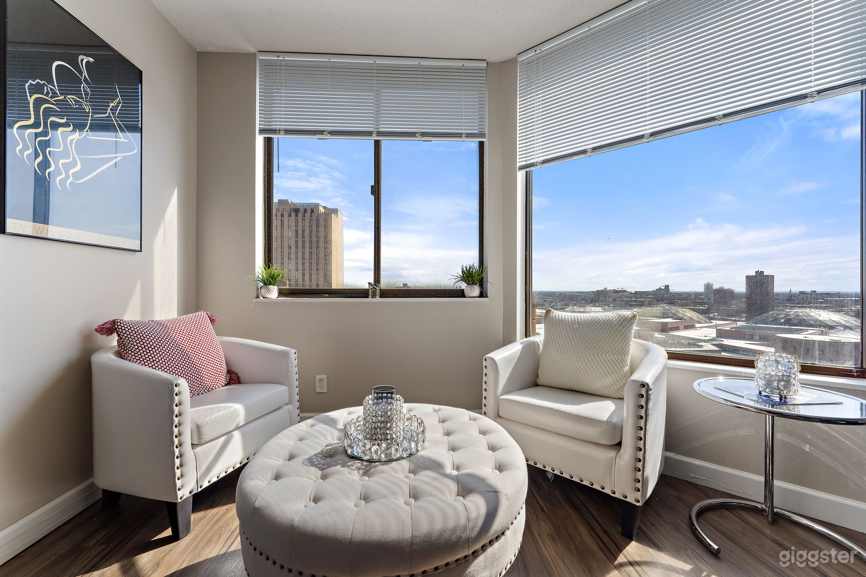 Luxurious modern flat  Photo 3