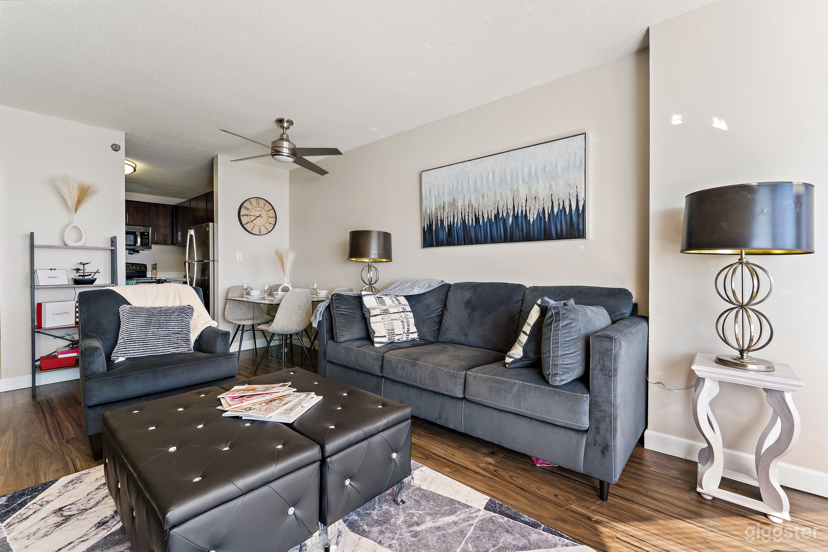 Luxurious modern flat  Photo 2