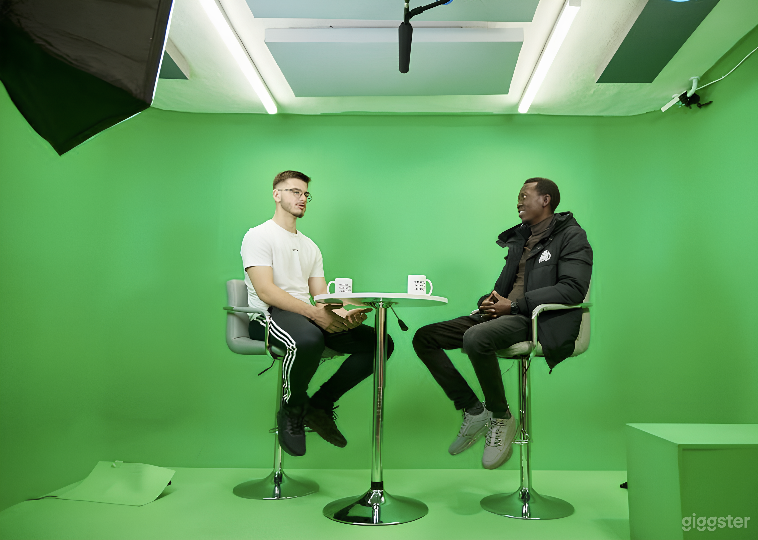 Green Room Studio Photo 1