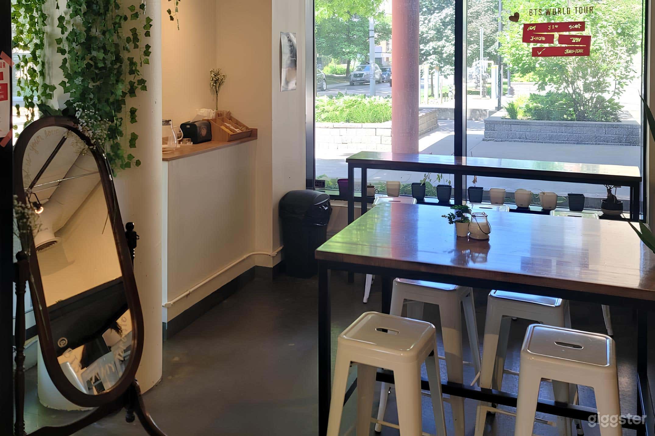 Cute and Quiet Café  Photo 3