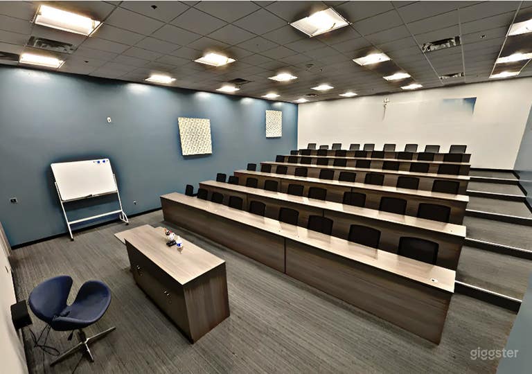  55 Person Stadium Style Meeting Room 