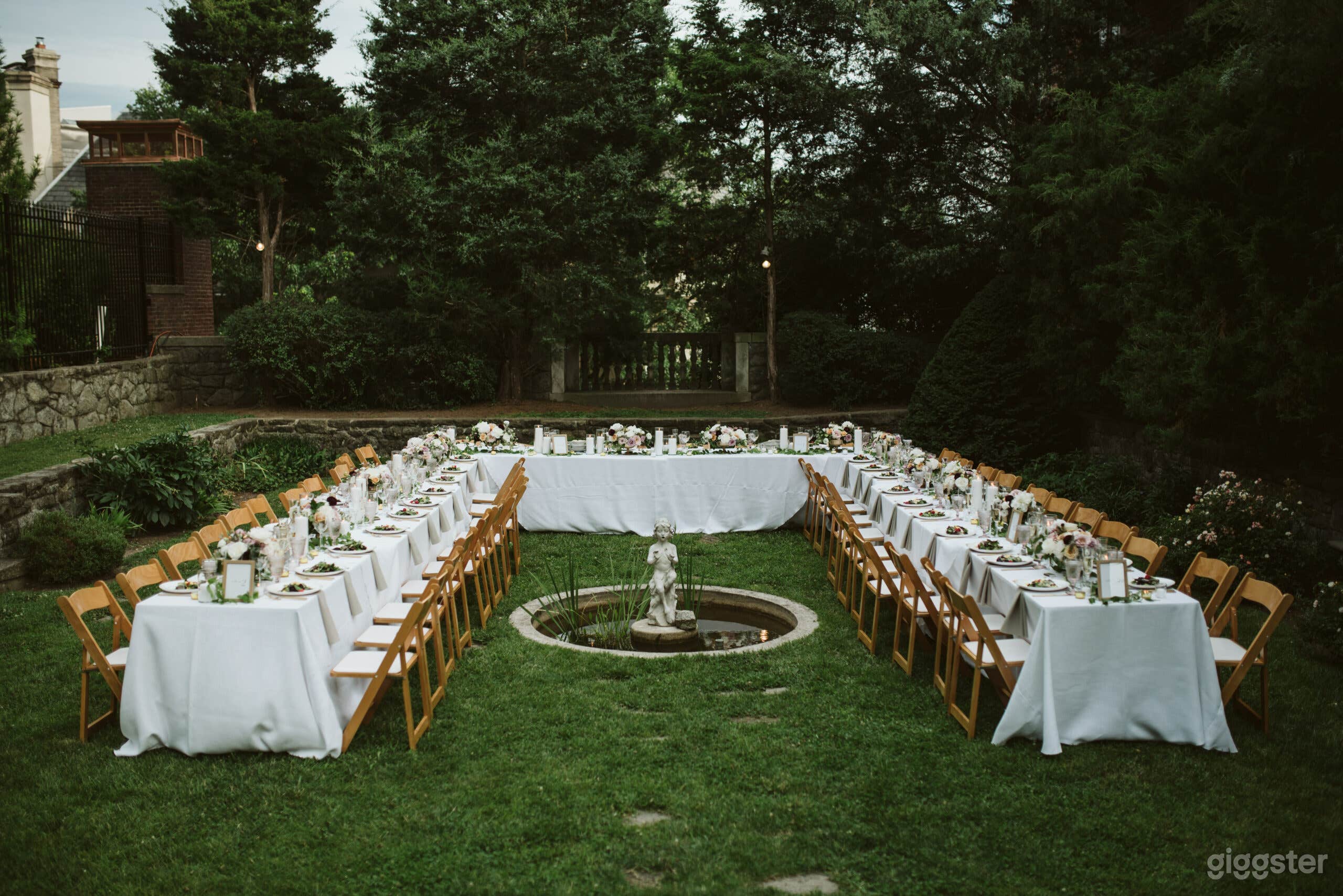 Elegant Lower Garden &amp; Terrace Photo 1