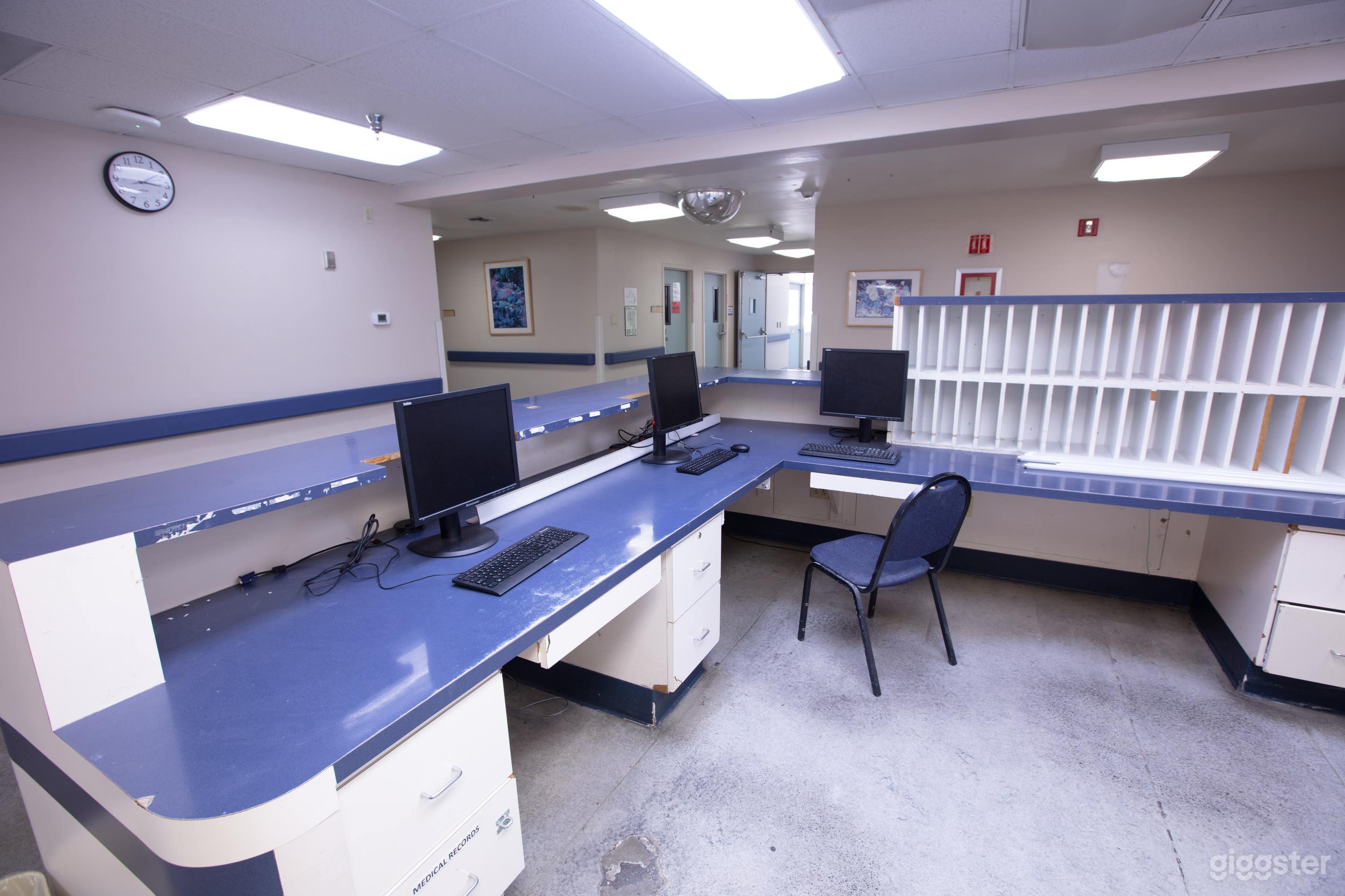  Film Friendly Hospital in LA Zone Photo 3