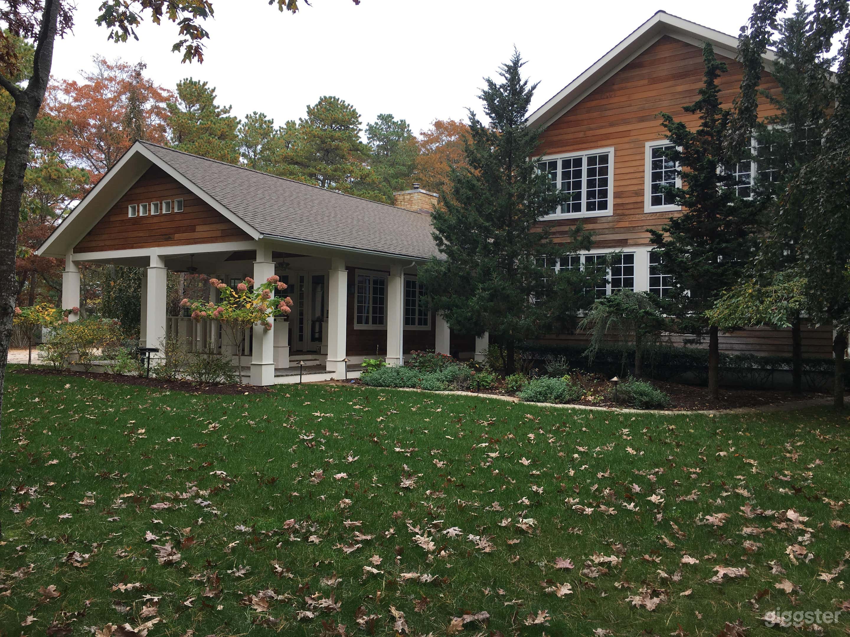 Luxury Southampton home with pool, fireplace, all Photo 1