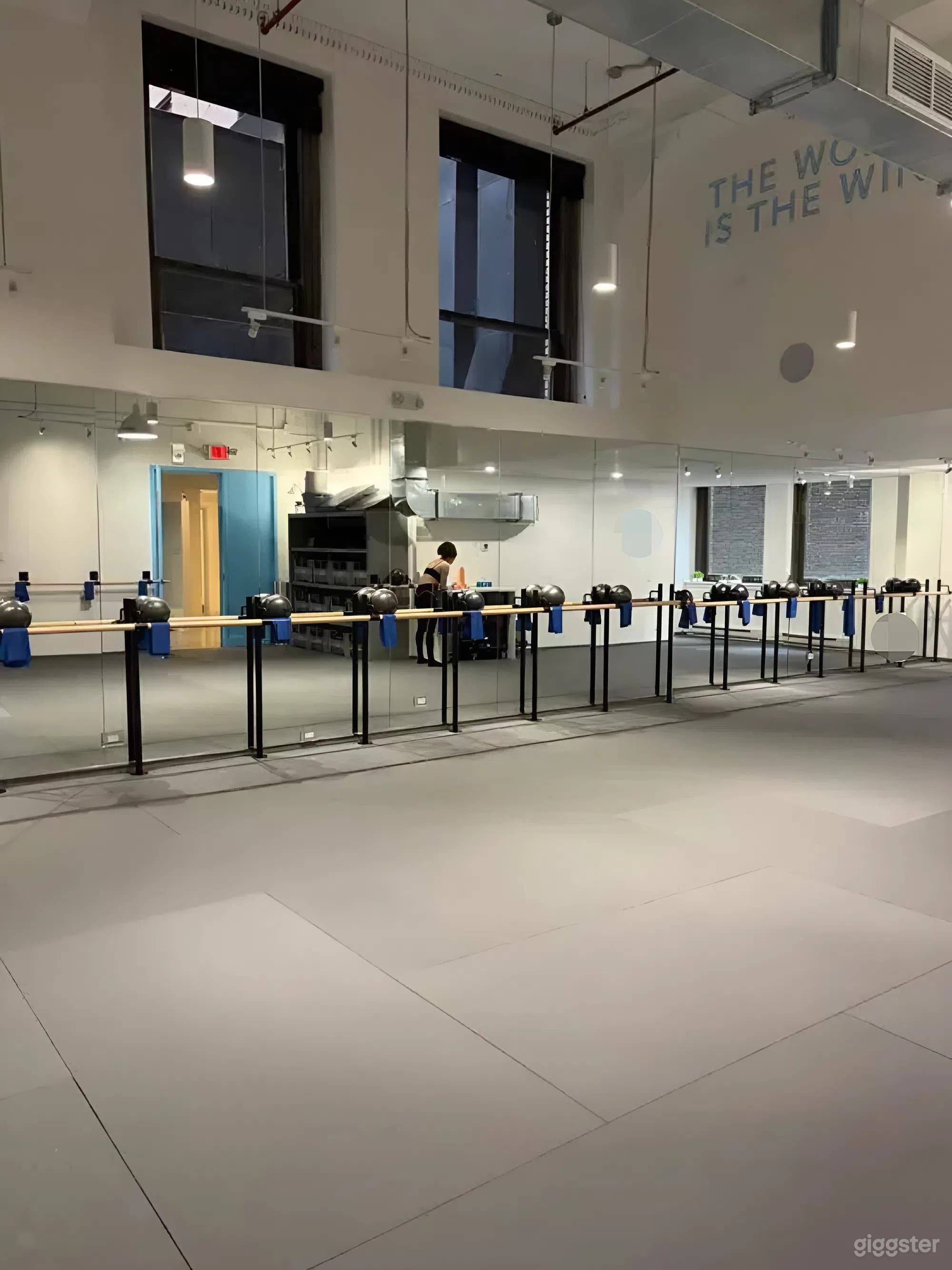 Modern Barre & Fitness Studio w/ Mirrors for Groups Photo 3