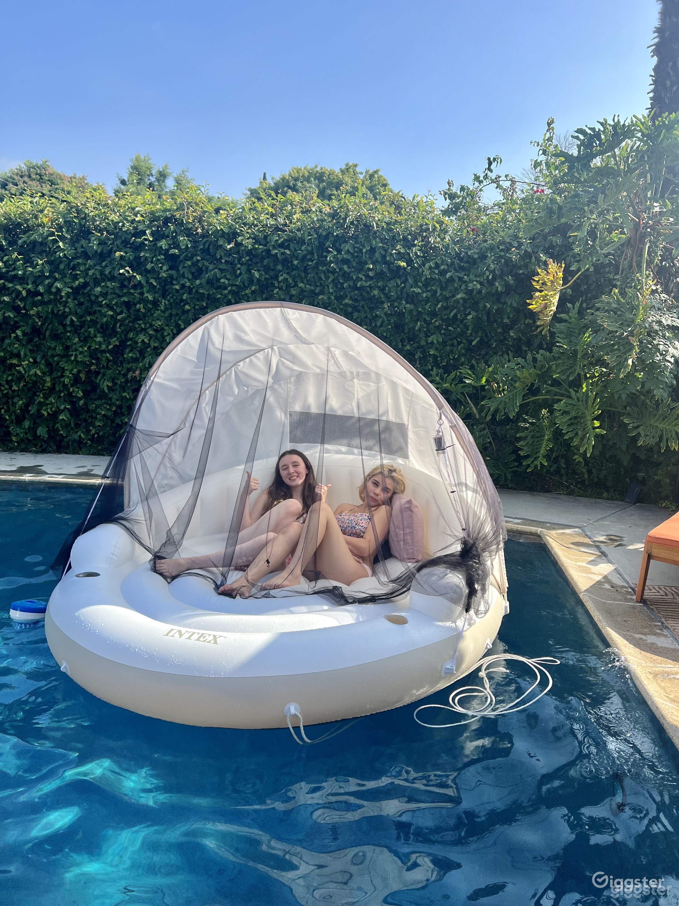 Mid Century Mod Valley Oasis Photo 4