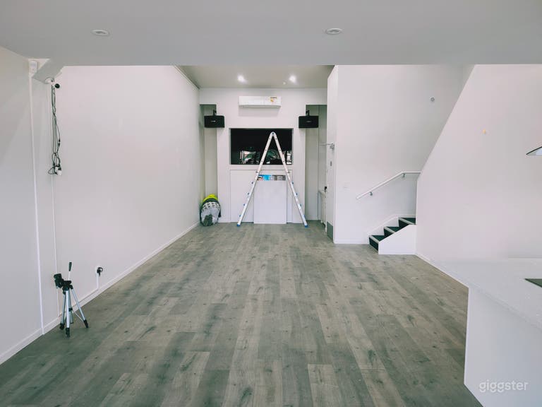  Light-Filled Modern Panmure Space – Perfect for Film & E 