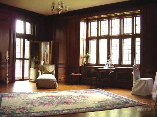 Large period manor house: Location 4056 Photo 2