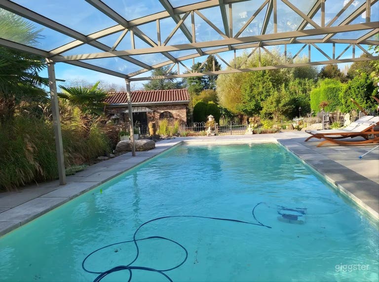  Großes Haus mit Garten und Pool für Veranstaltungen und Film 