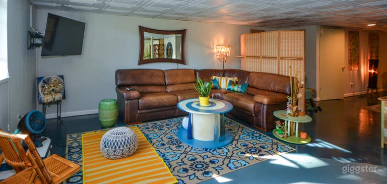  Airbnb on lower level of house. Great for Extras/ wardrobe/ if available production may rent  