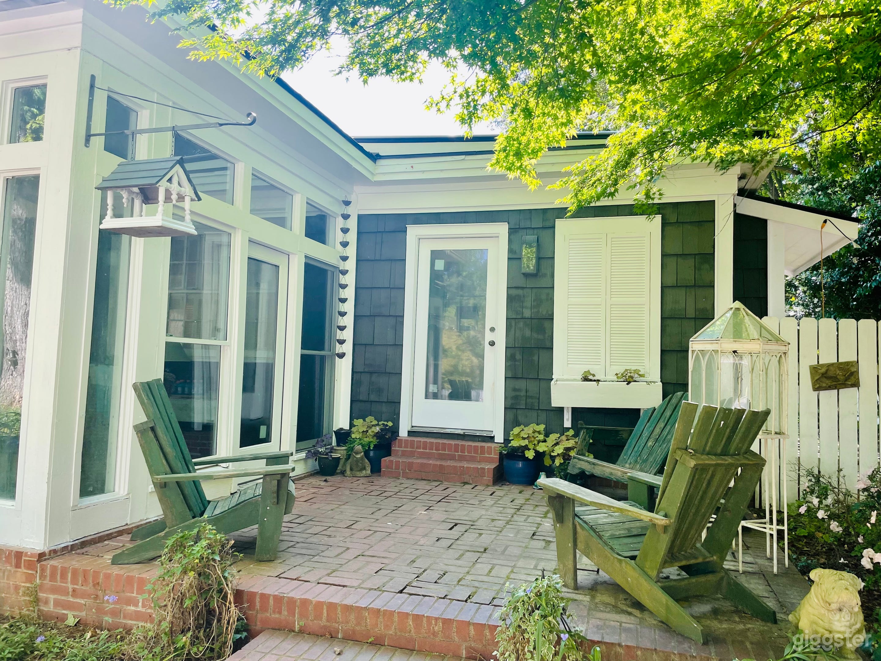 Birdsong Hill-Classic Cape Cod Look w/ Pool &amp; Bar Photo 4