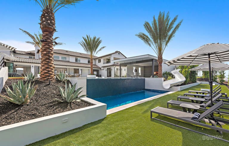  Premier Resort Outdoor Pool 