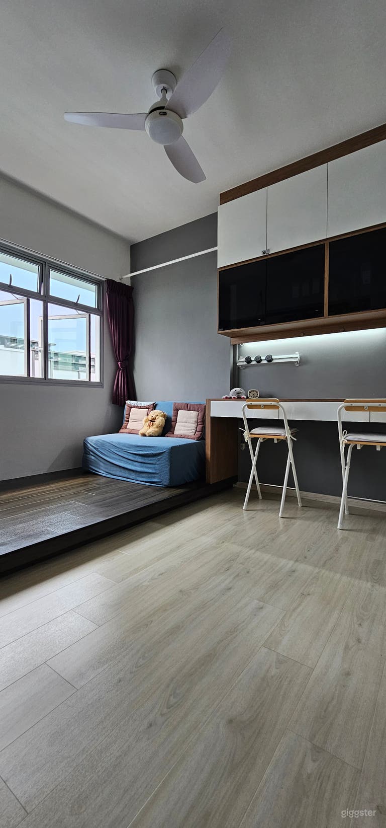  Peaceful Green and Scandi-themed 4Room 