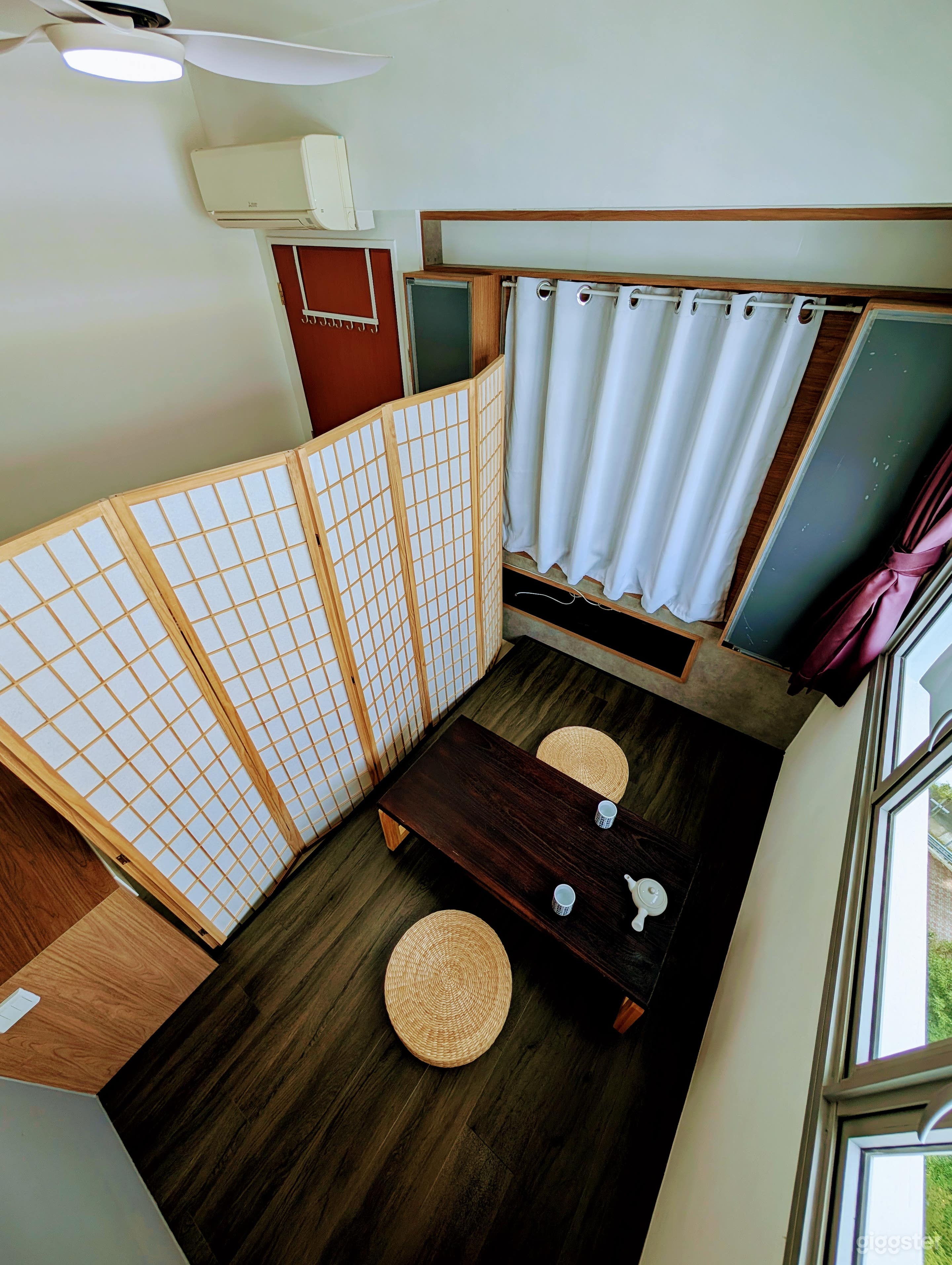 Peaceful Green and Scandi-themed 4Room Photo 3