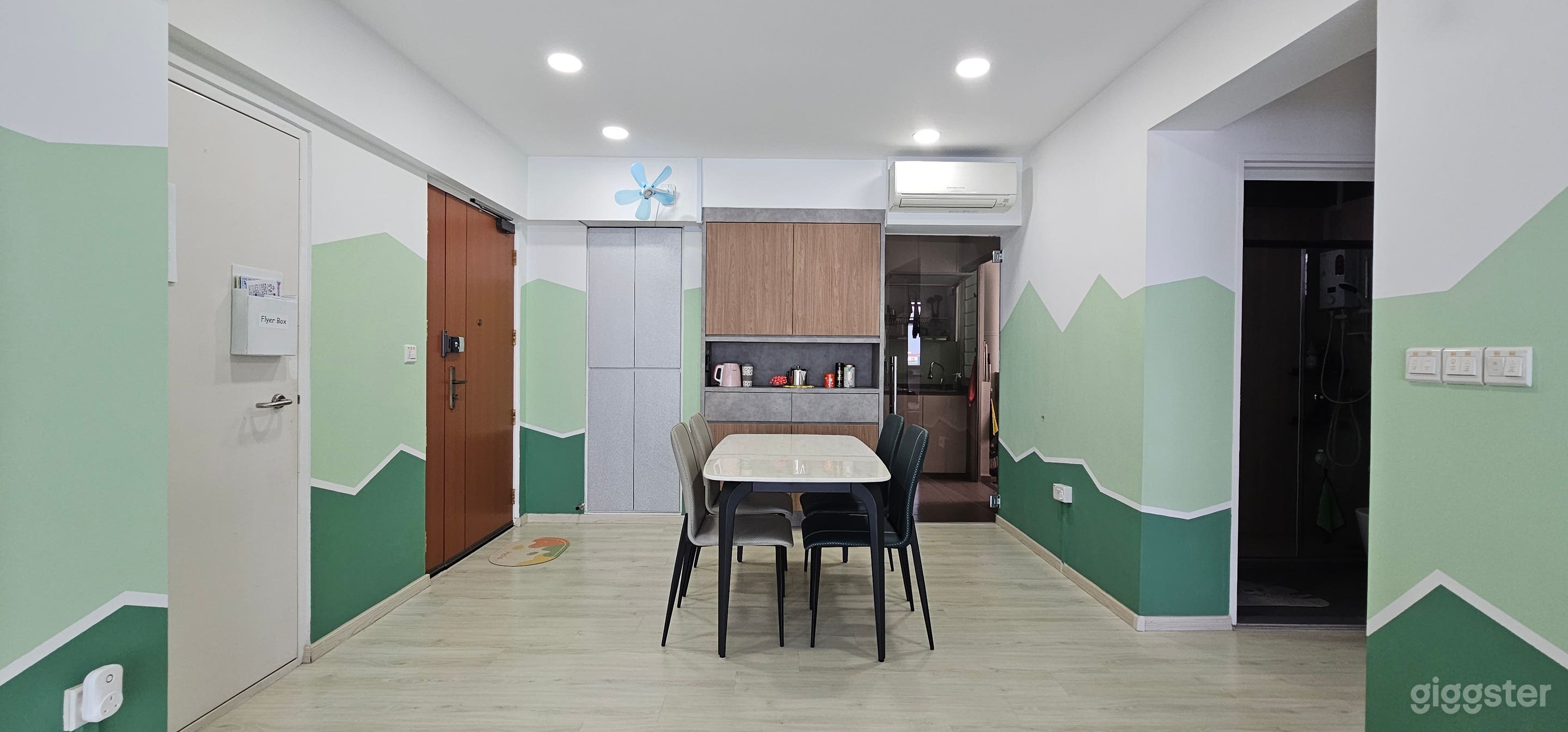 Peaceful Green and Scandi-themed 4Room Photo 2