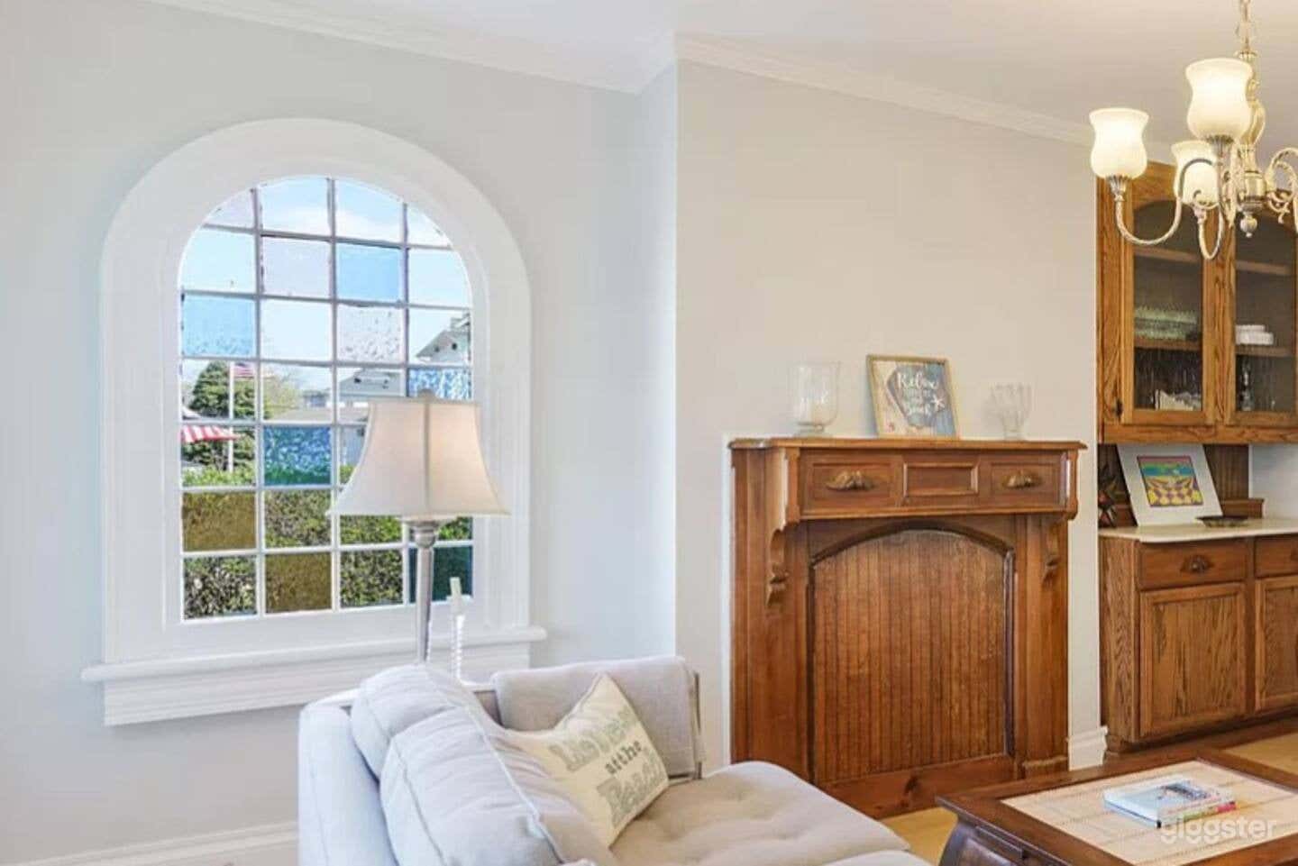 Charming victorian beach house in the heart of MB Photo 4