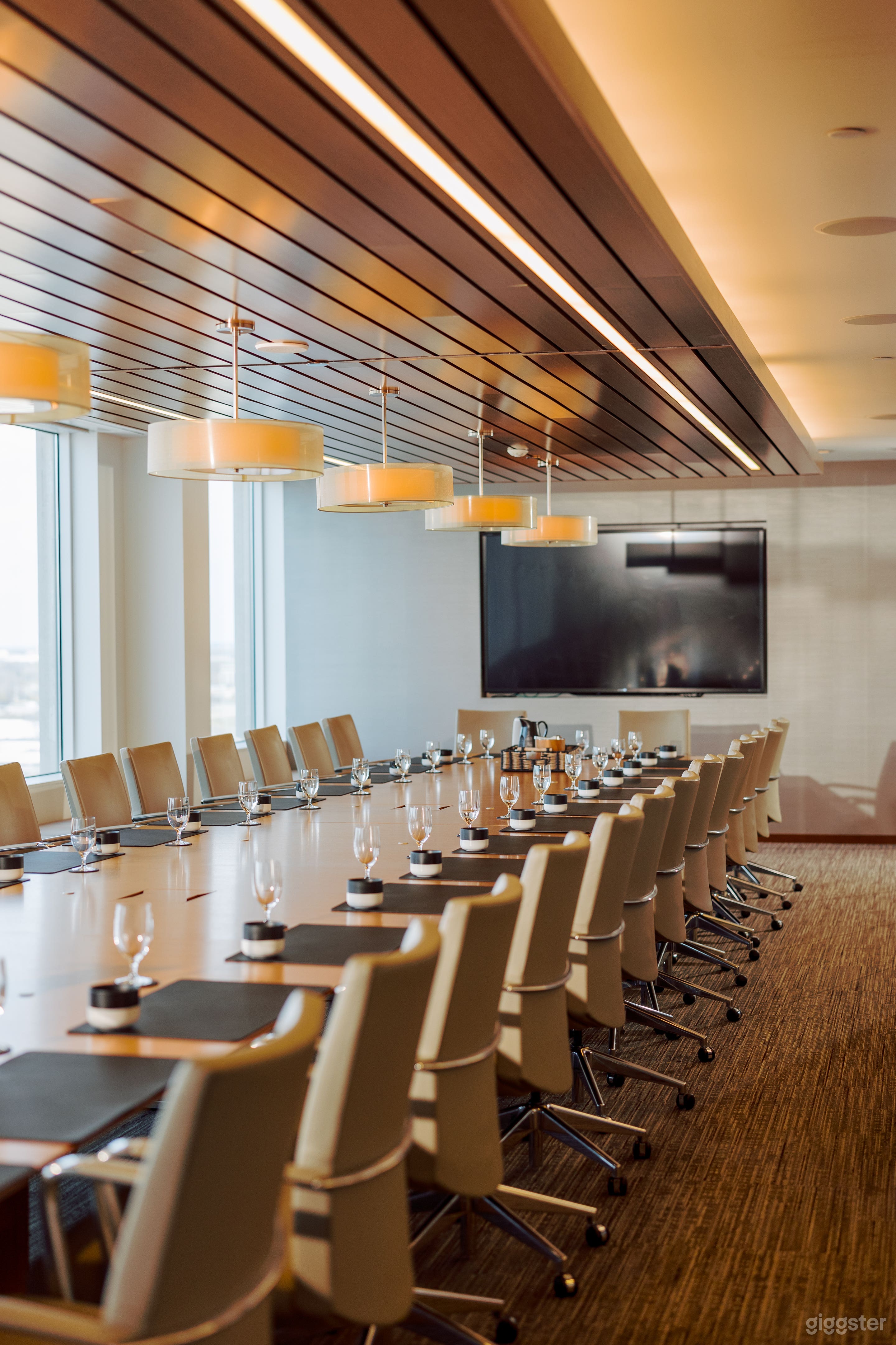 The Skyline Boardroom Photo 3