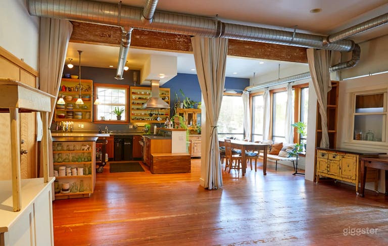  West Seattle Daylight Photo Studio With Full Kitchen 