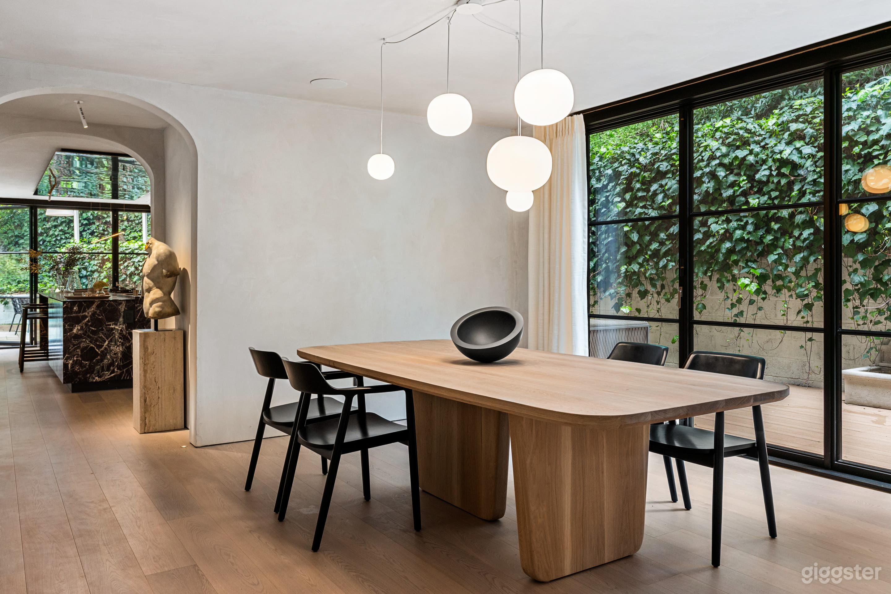 LA RESERVE: HIDDEN CANYON ELEGANCE Photo 3