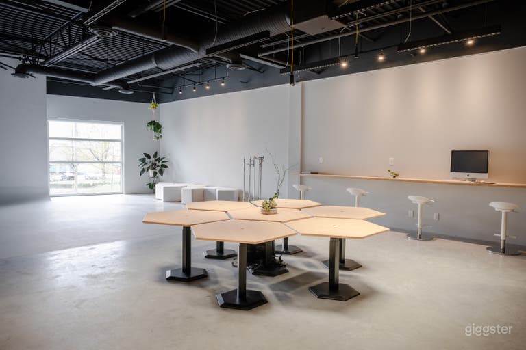  Super Spacious Cyclorama Studio 