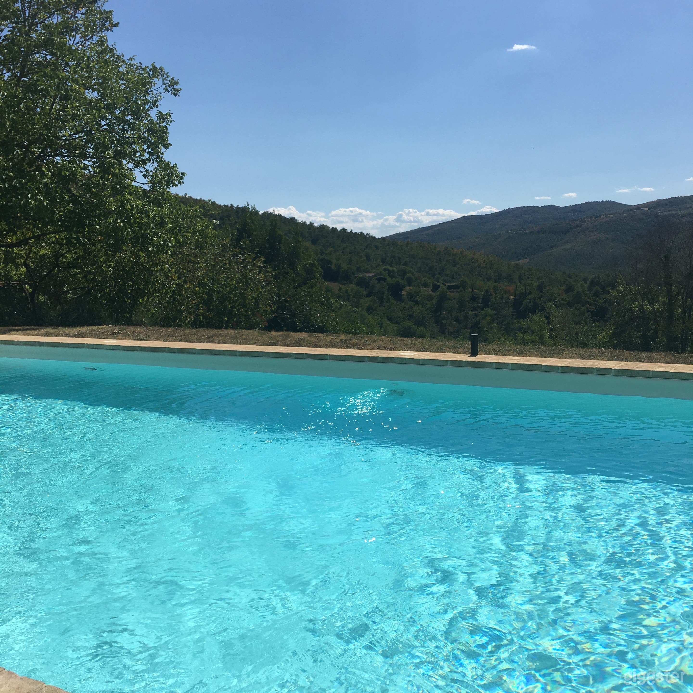 Pool Property with Stunning Countryside Views Photo 1