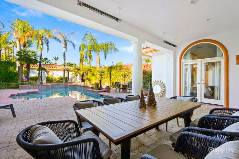  Charming, private pool with amazing views 